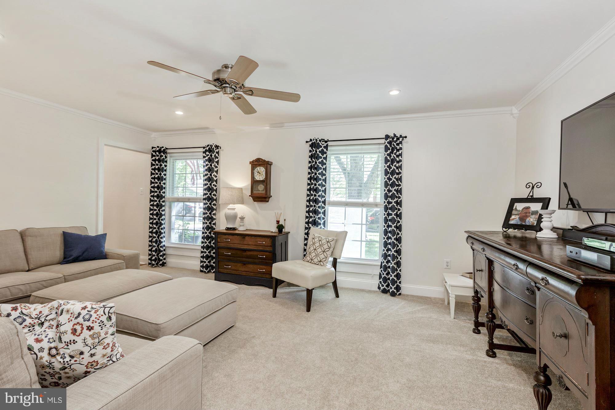 1043 Springhill Way Gambrills, MD 21054 - Photo 9 of 29 Family Room