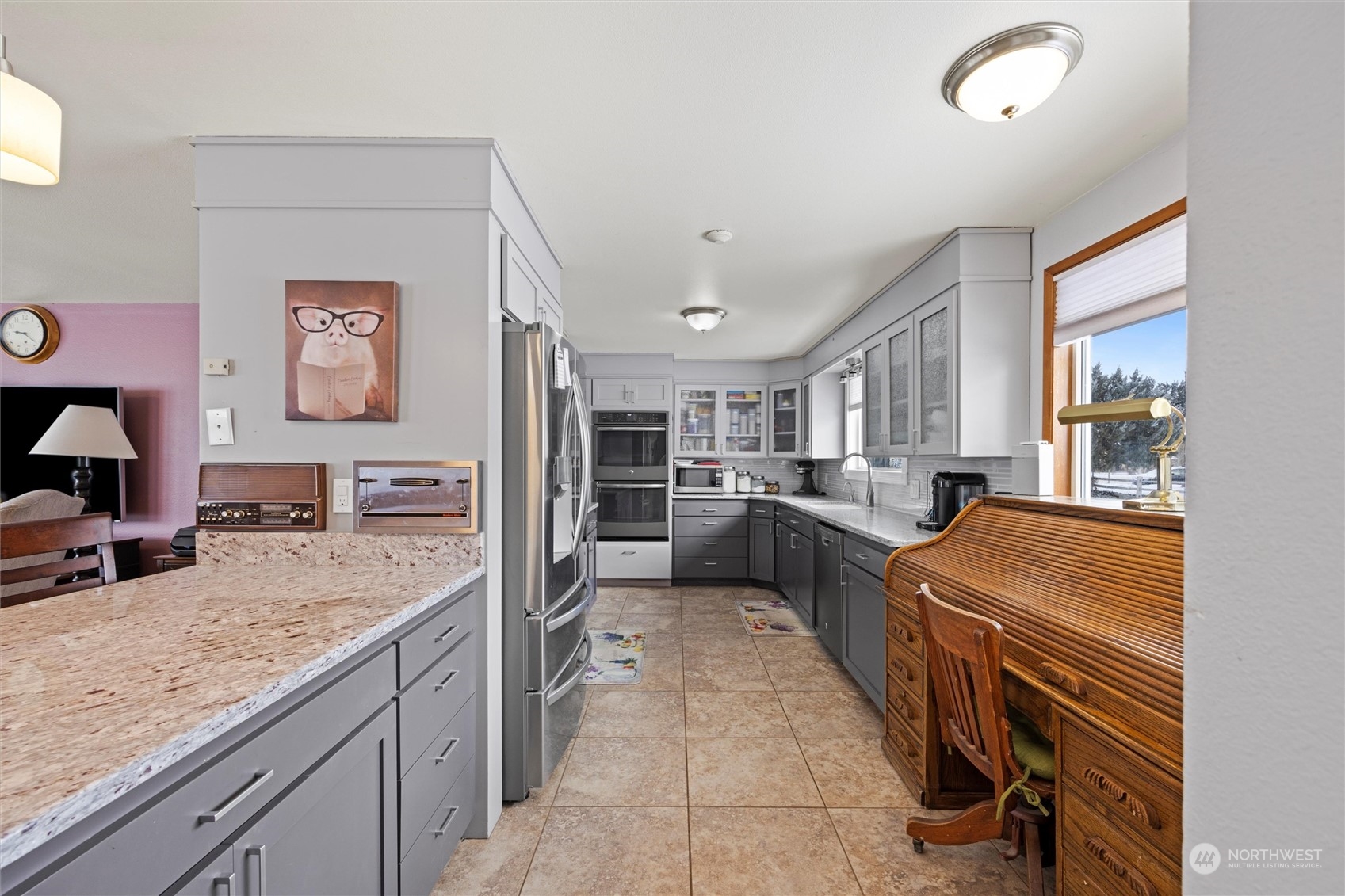 223 Hanson Road Touchet, WA 99360 - Photo 14 of 38 a kitchen with sink refrigerator and stove