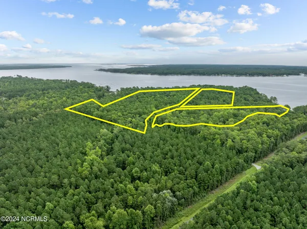$1,150,000 | 0 Blue Heron Drive, Bayboro, NC 28515