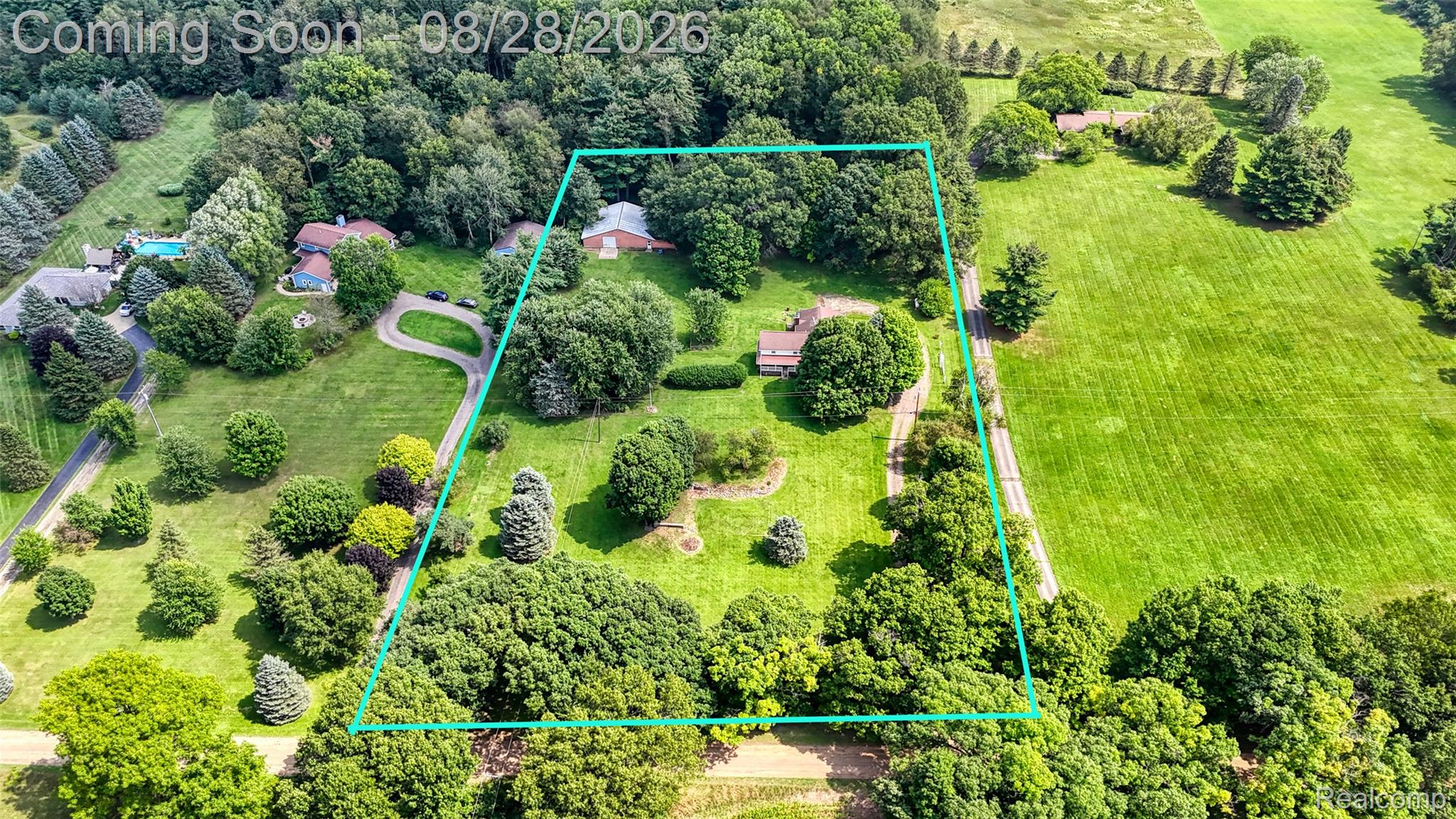 1010 North Truhn Road Fowlerville, MI 48836 - Photo 3 of 67 DJI_20260824014236_0003_D_1.jpg