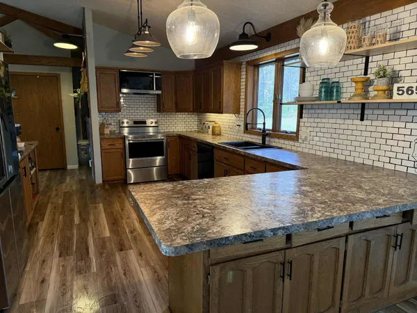 $539,900 | 27322 Oak Point Road, Elbow Lake, MN 56531