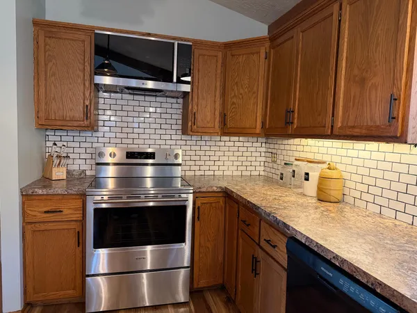 $539,900 | 27322 Oak Point Road, Elbow Lake, MN 56531