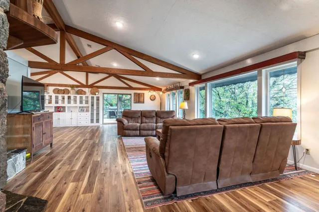 $539,900 | 27322 Oak Point Road, Elbow Lake, MN 56531