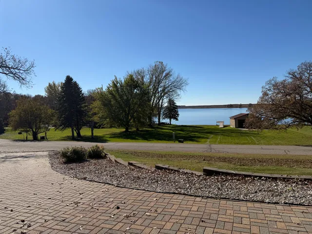 $539,900 | 27322 Oak Point Road, Elbow Lake, MN 56531