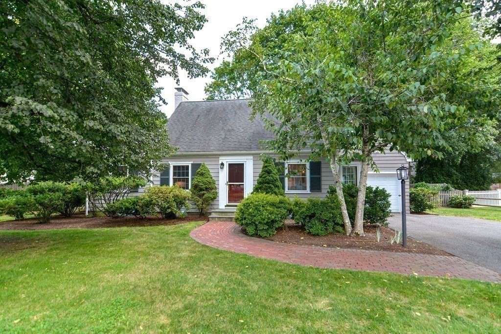 2 Shirley Road Wellesley, MA 02482 - Photo 32 of 32 a front view of a house with garden
