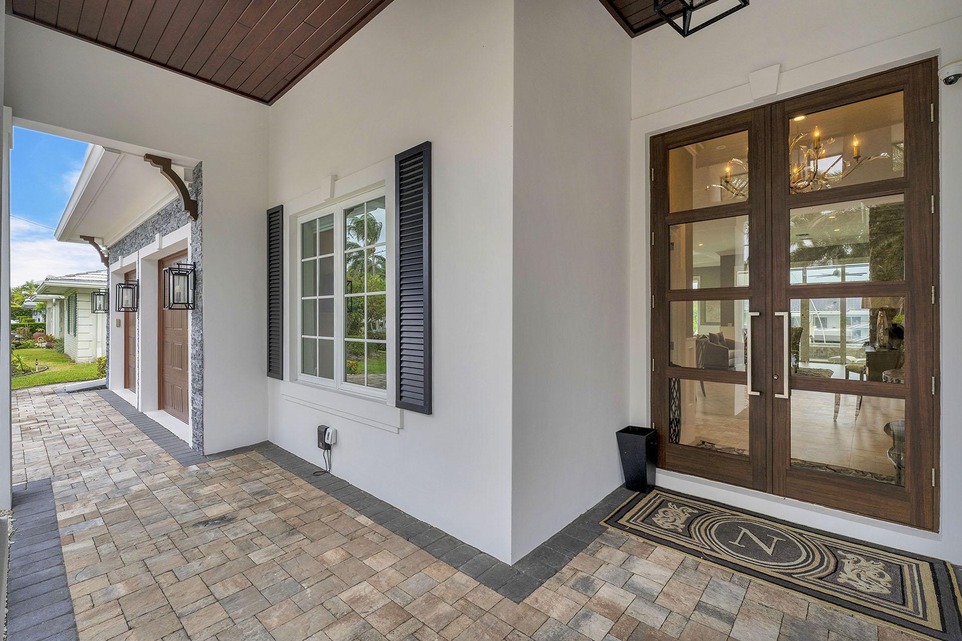 847 Forsyth Street Boca Raton, FL 33487 - Photo 38 of 40 a view of an empty room with a window