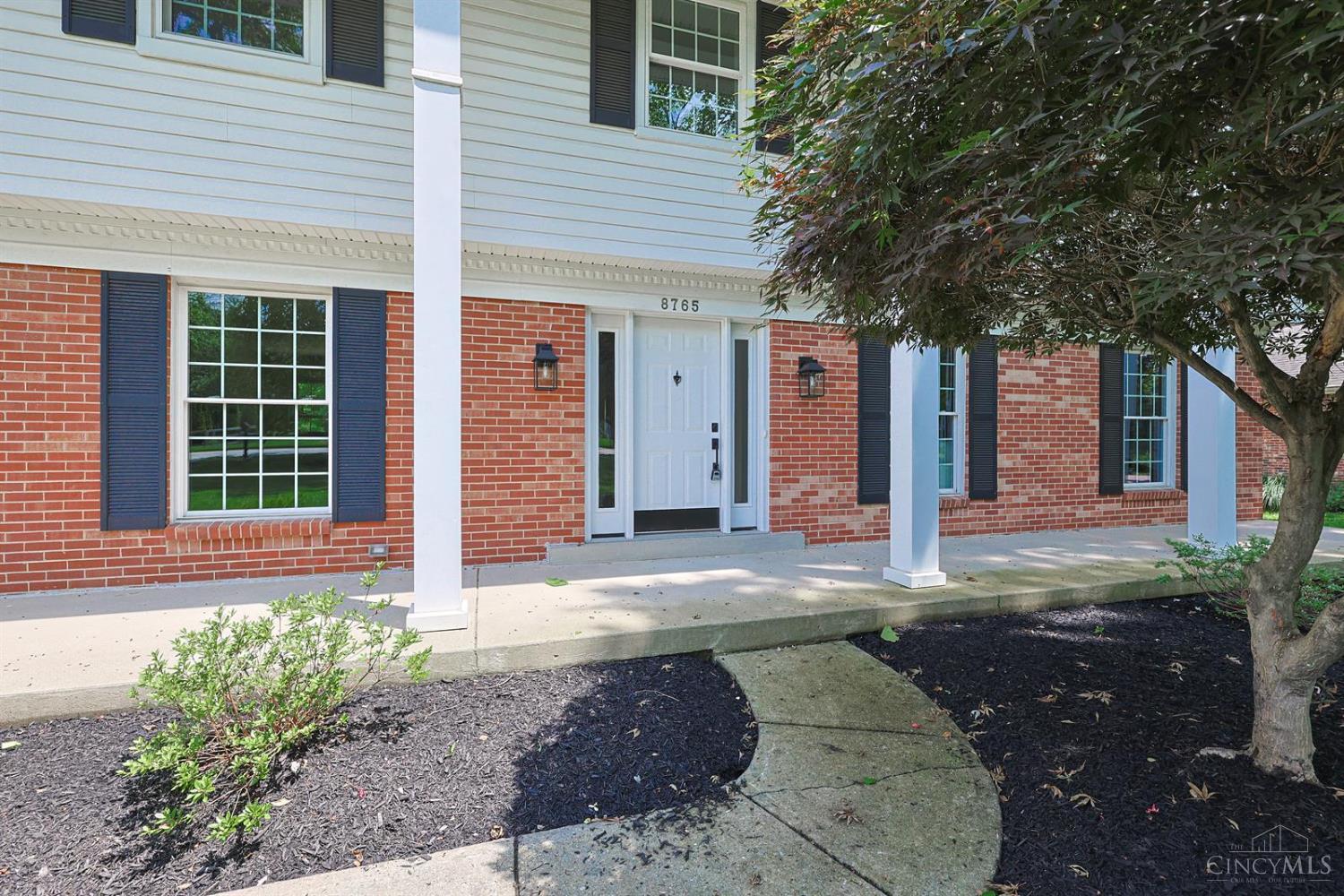 8765 Weller Road Cincinnati, OH 45249 - Photo 3 of 63