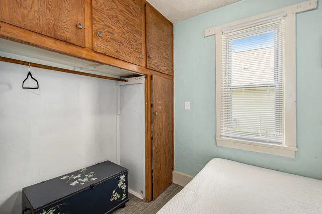 $179,900 | 292 6th Avenue, Manistee, MI 49660