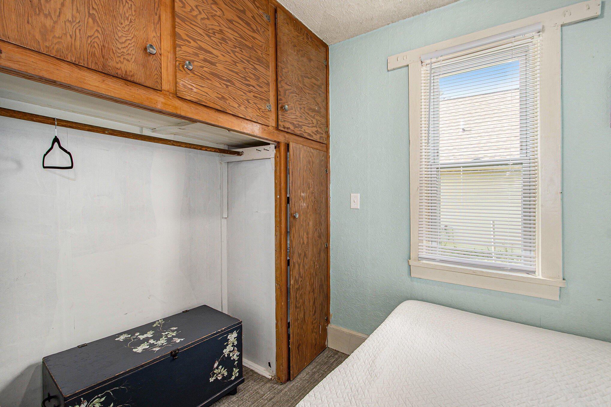 292 6th Avenue Manistee, MI 49660 - Photo 19 of 27 019_dsc_4323_450