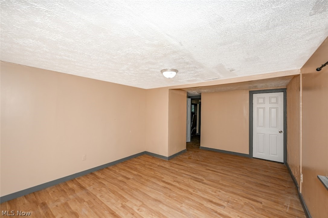 916 Abington Road Akron, OH 44312 - Photo 21 of 27