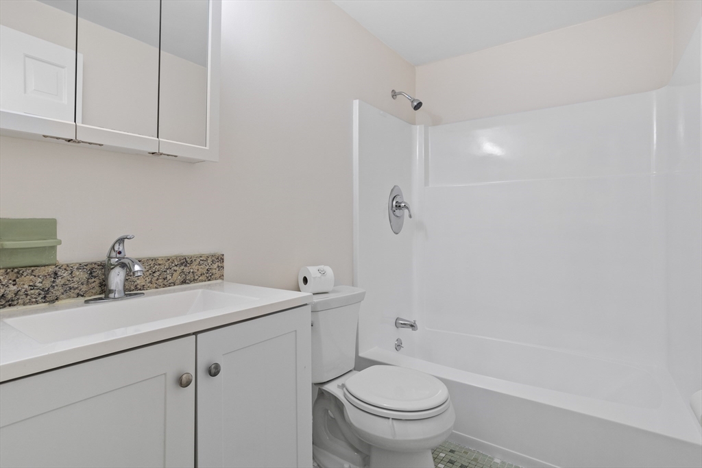 50 Spencer Road, Unit 24 Boxborough, MA 01719 - Photo 16 of 28