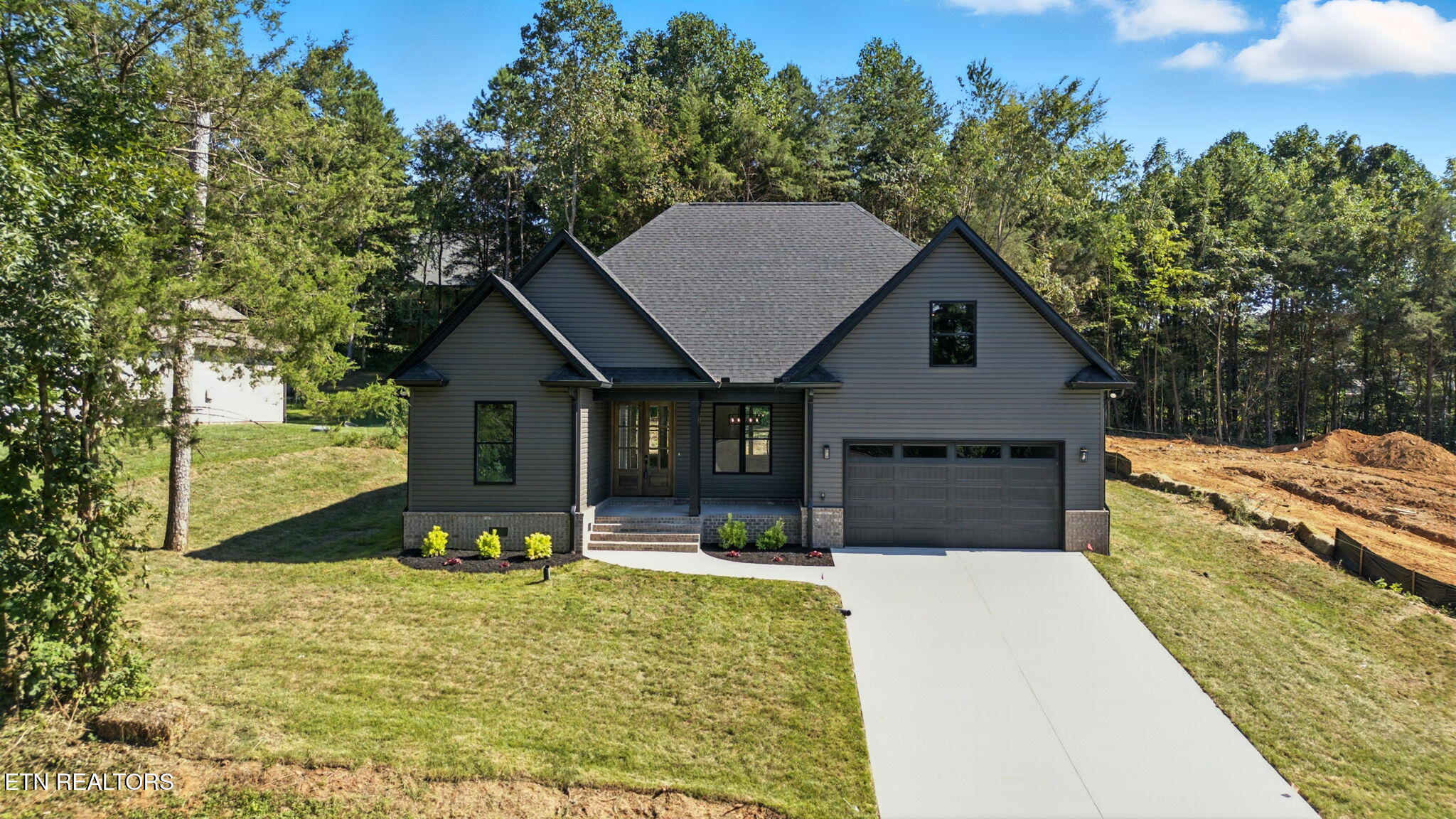 121 Inagehi Way Loudon, TN 37774 - Photo 2 of 38 47-web-or-mls-DJI_0485
