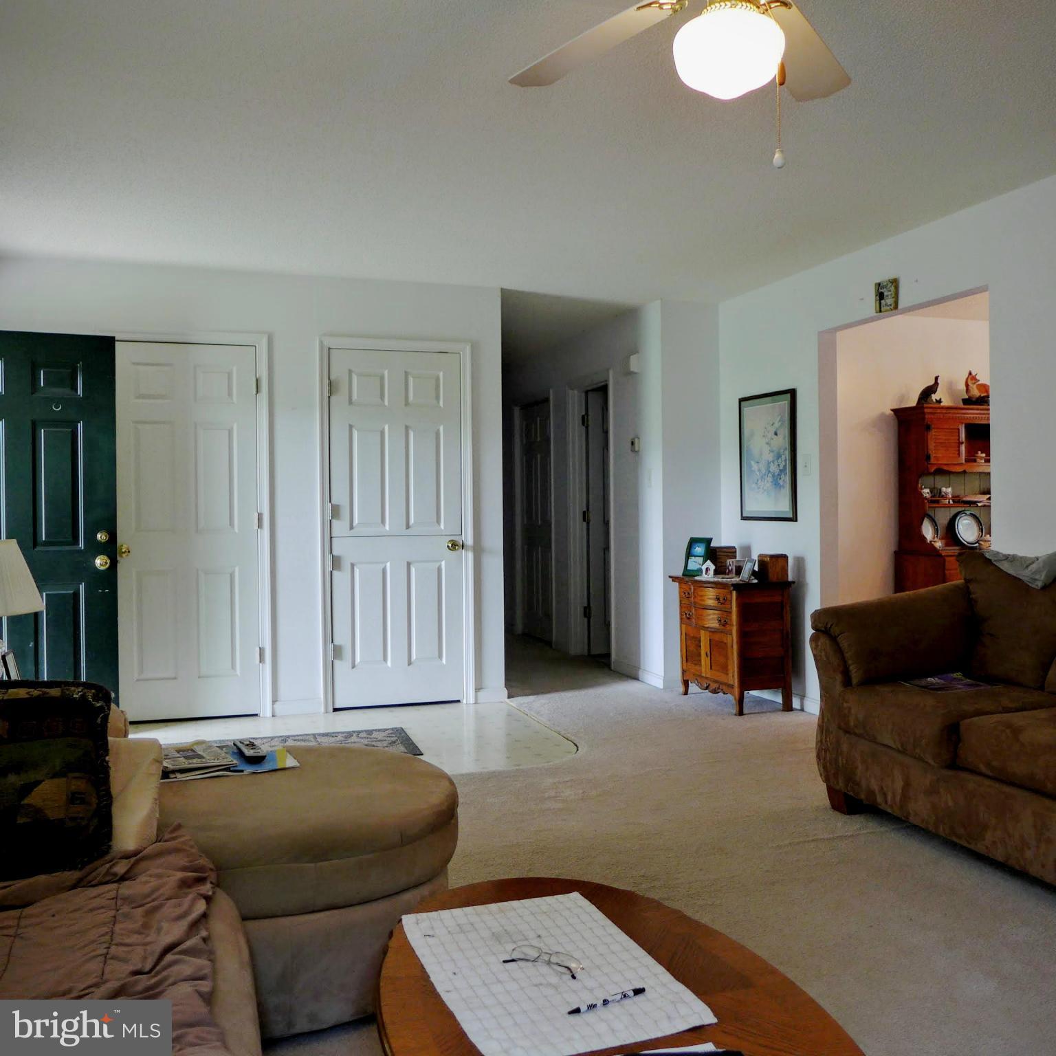 232 Whissens Ridge Road Winchester, VA 22602 - Photo 7 of 29 Living Room