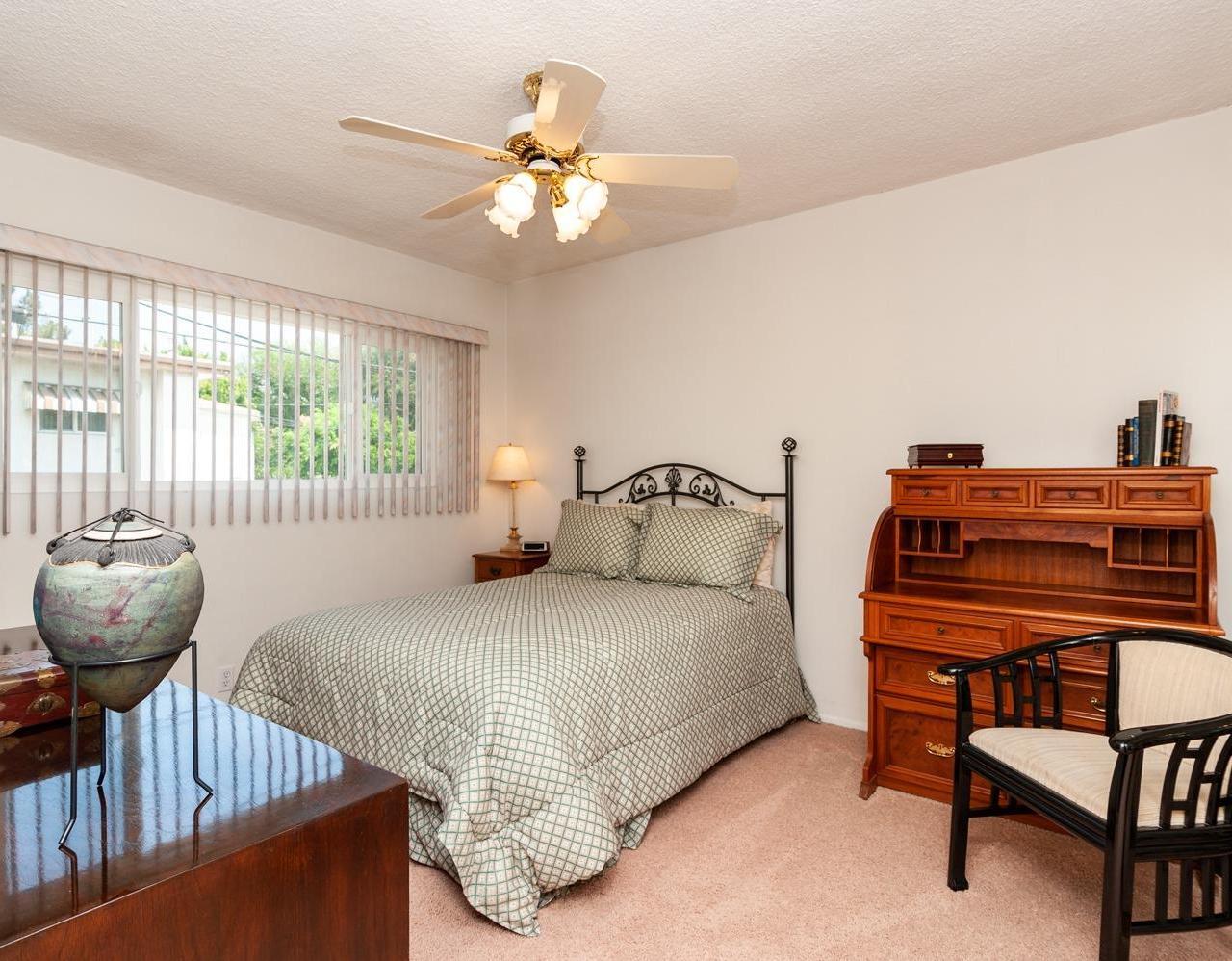 300 Bethany Road, Unit D Burbank, CA 91504 - Photo 12 of 19 Gallery Image 12