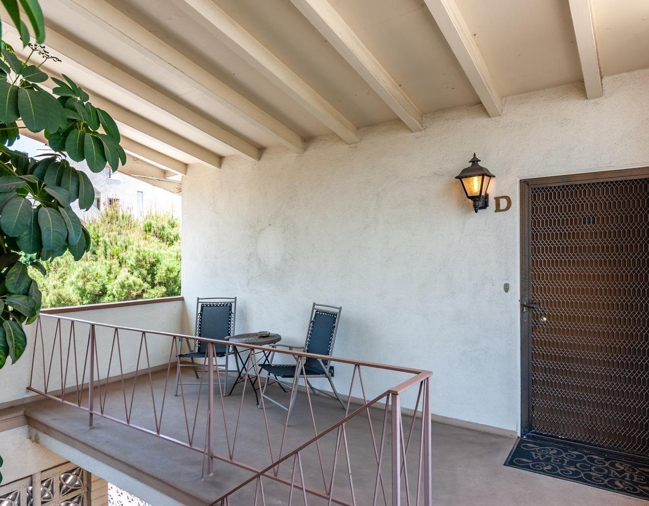 300 Bethany Road, Unit D Burbank, CA 91504 - Photo 3 of 19 Gallery Image 3