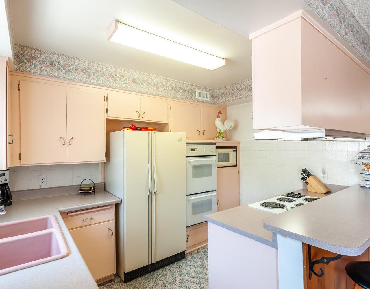 300 Bethany Road, Unit D Burbank, CA 91504 - Photo 9 of 19 Gallery Image 9