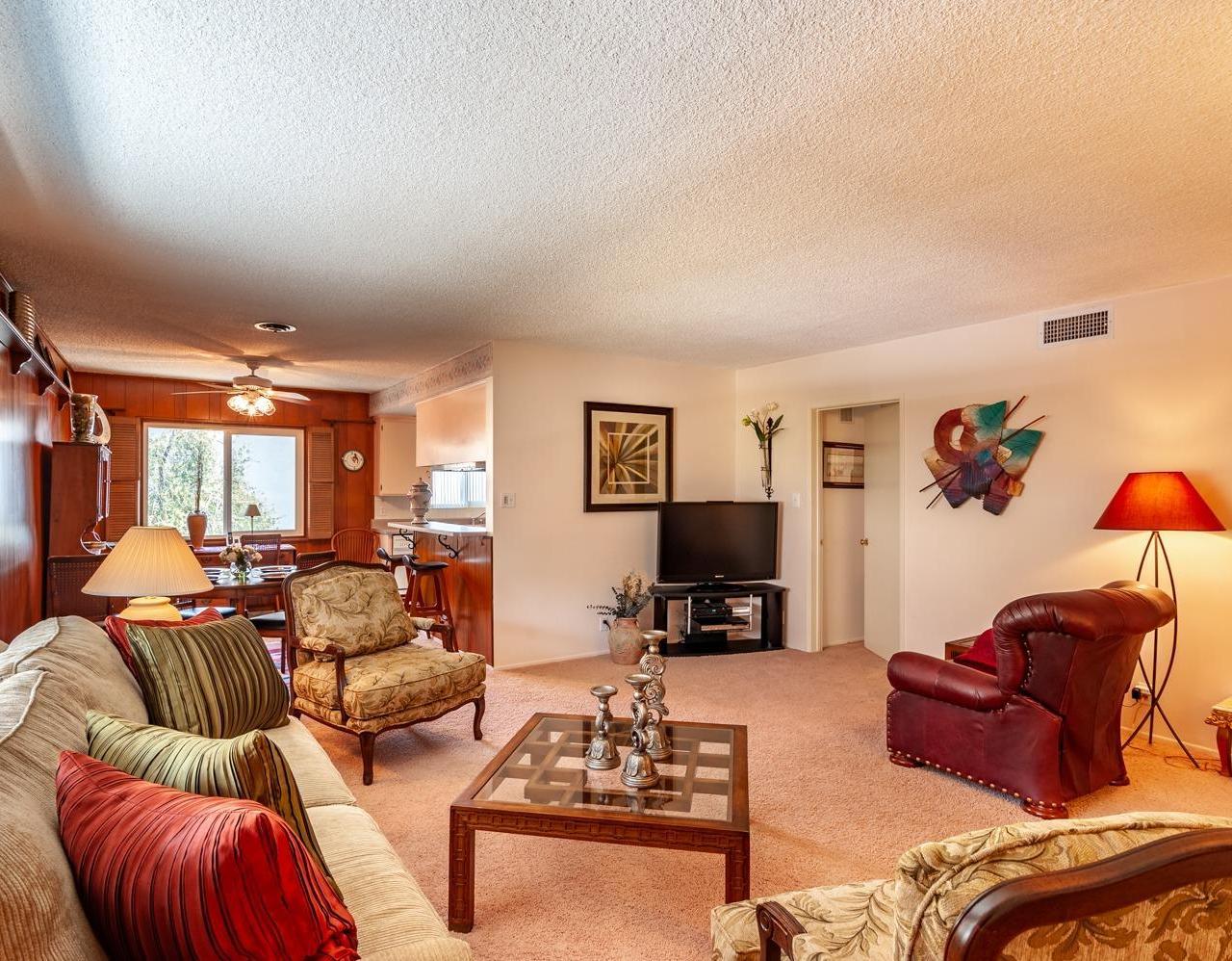 300 Bethany Road, Unit D Burbank, CA 91504 - Photo 10 of 19 Gallery Image 10