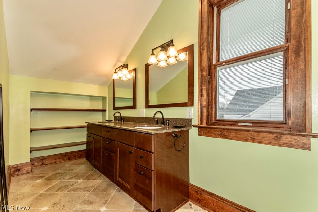 1383 Churchill Road Lyndhurst, OH 44124 - Photo 26 of 41