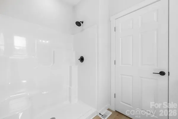 $469,000 | 1141 12th St Drive Southwest, Hickory, NC 28602