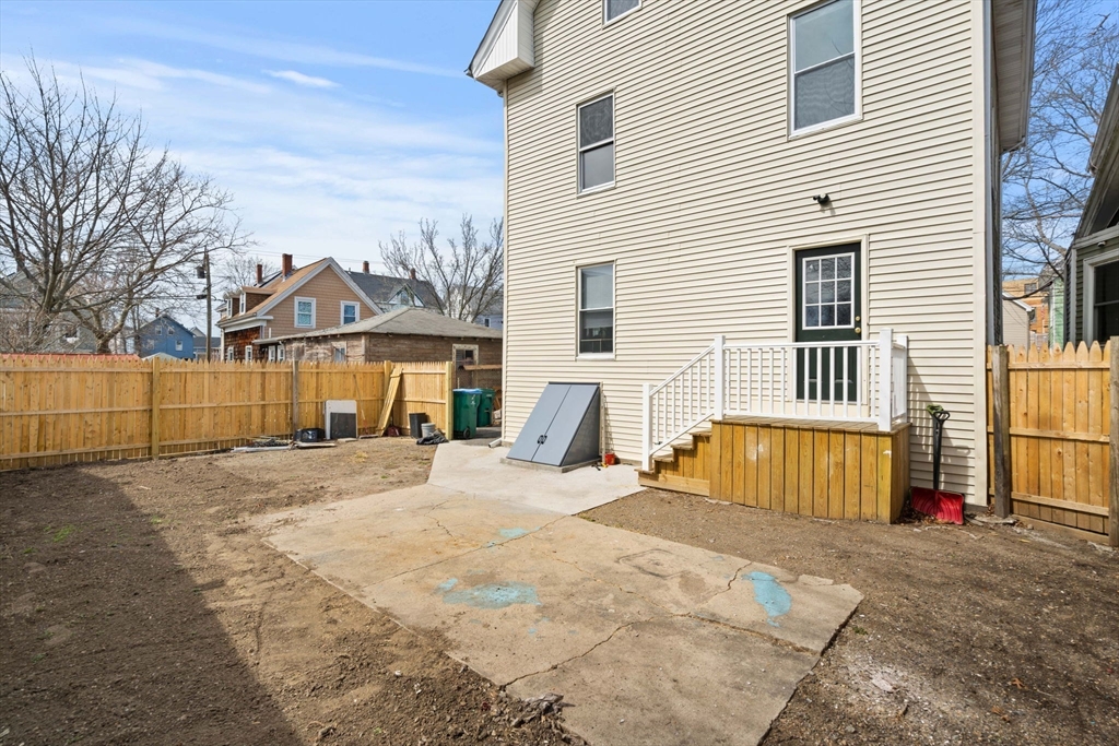 122 Jefferson Street Lynn, MA 01902 - Photo 36 of 41