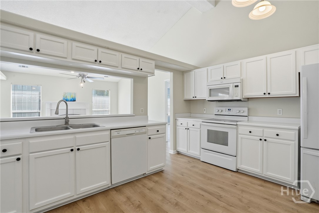 17 Mallorys Way Savannah, GA 31419 - Photo 10 of 41