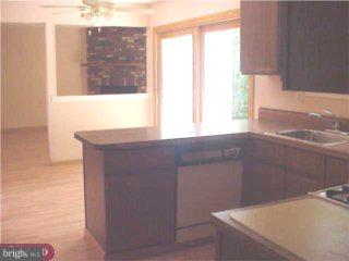 74 Mariners Cove Freehold, NJ 07728 - Photo 4 of 4
