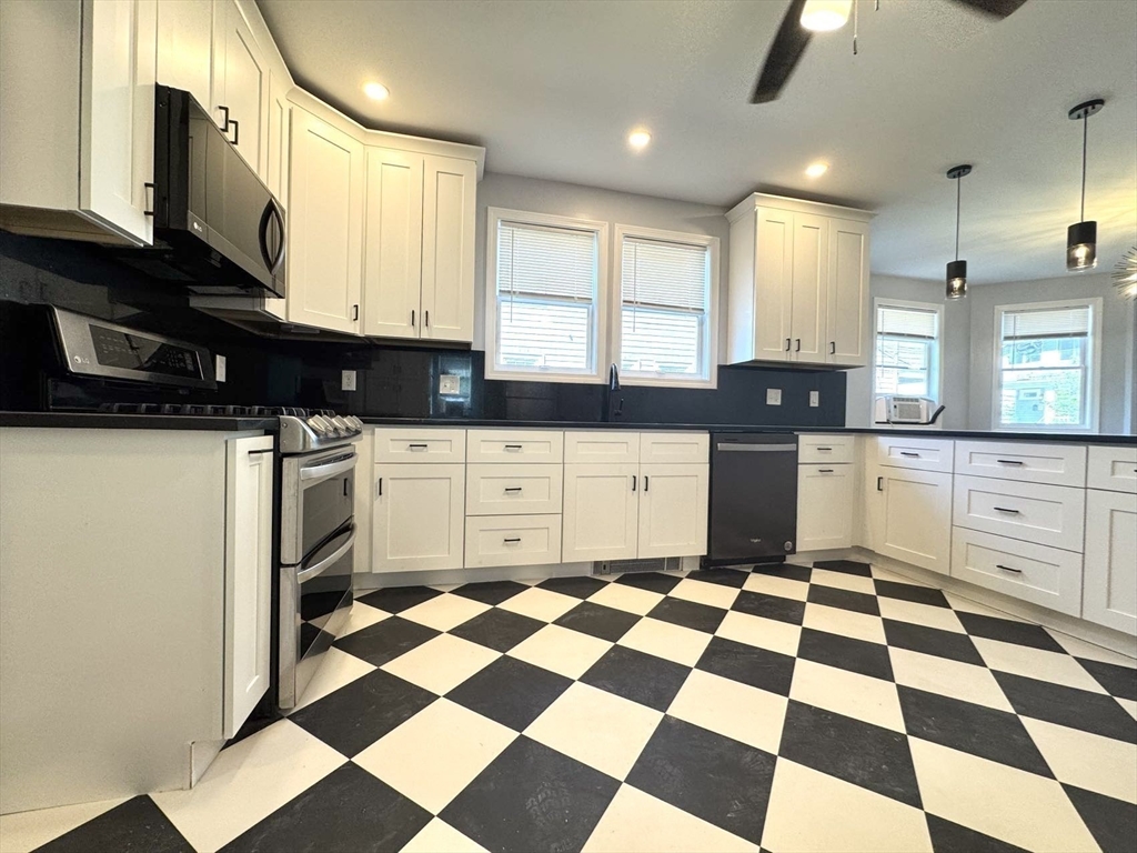 32 Egerton Road, Unit 32 Arlington, MA 02474 - Photo 4 of 14 Gallery Image 4