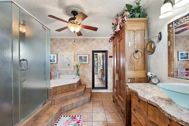 a view of a house with a yard and garage