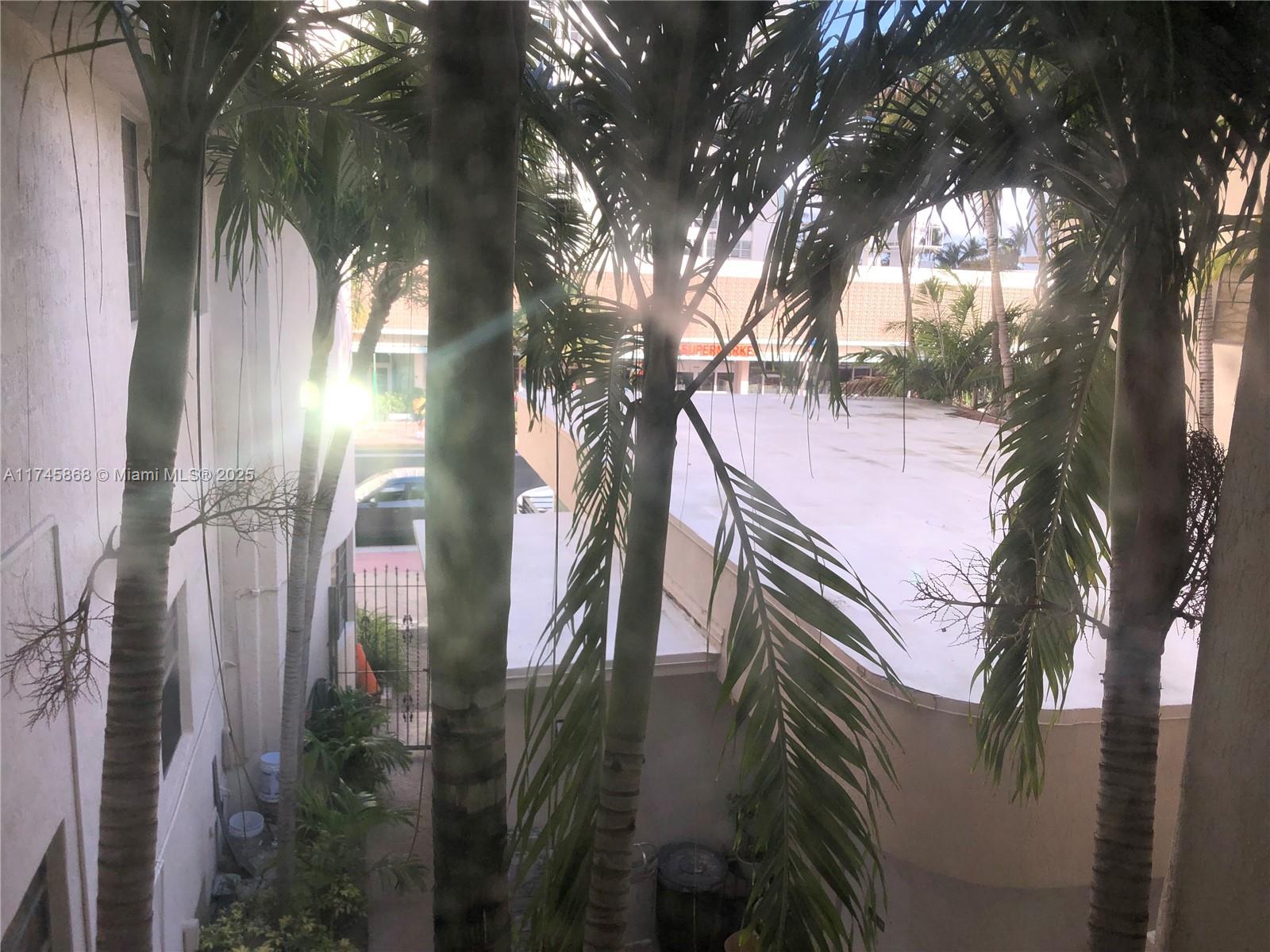 27-xx Collins Avenue, Unit 209 Miami Beach, FL 33140 - Photo 8 of 8