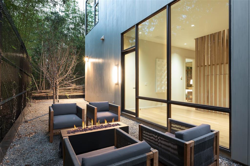 3503 Edgewater Street Dallas, TX 75205 - Photo 13 of 30