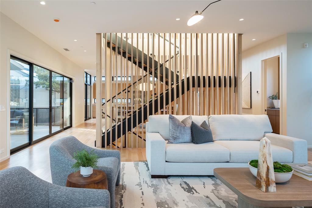 3503 Edgewater Street Dallas, TX 75205 - Photo 3 of 30