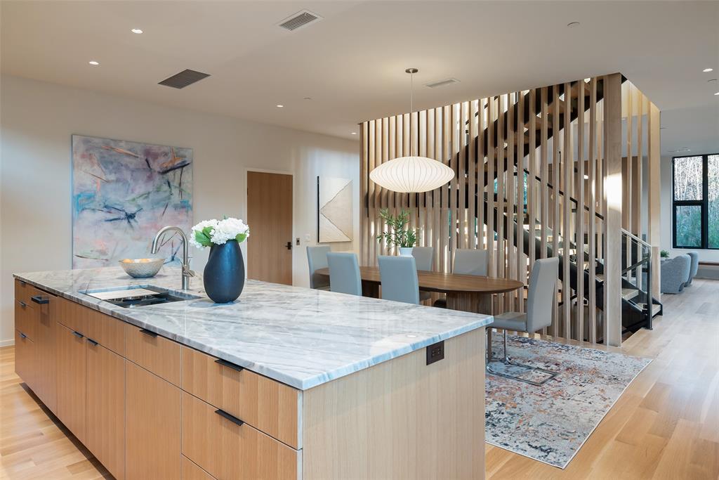 3503 Edgewater Street Dallas, TX 75205 - Photo 4 of 30