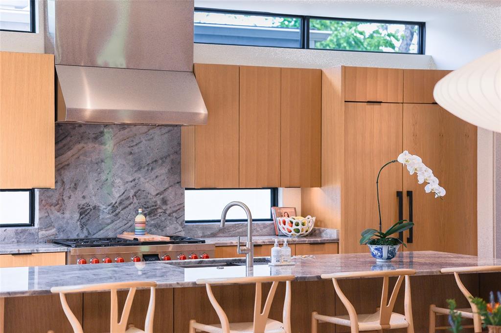 3503 Edgewater Street Dallas, TX 75205 - Photo 6 of 30