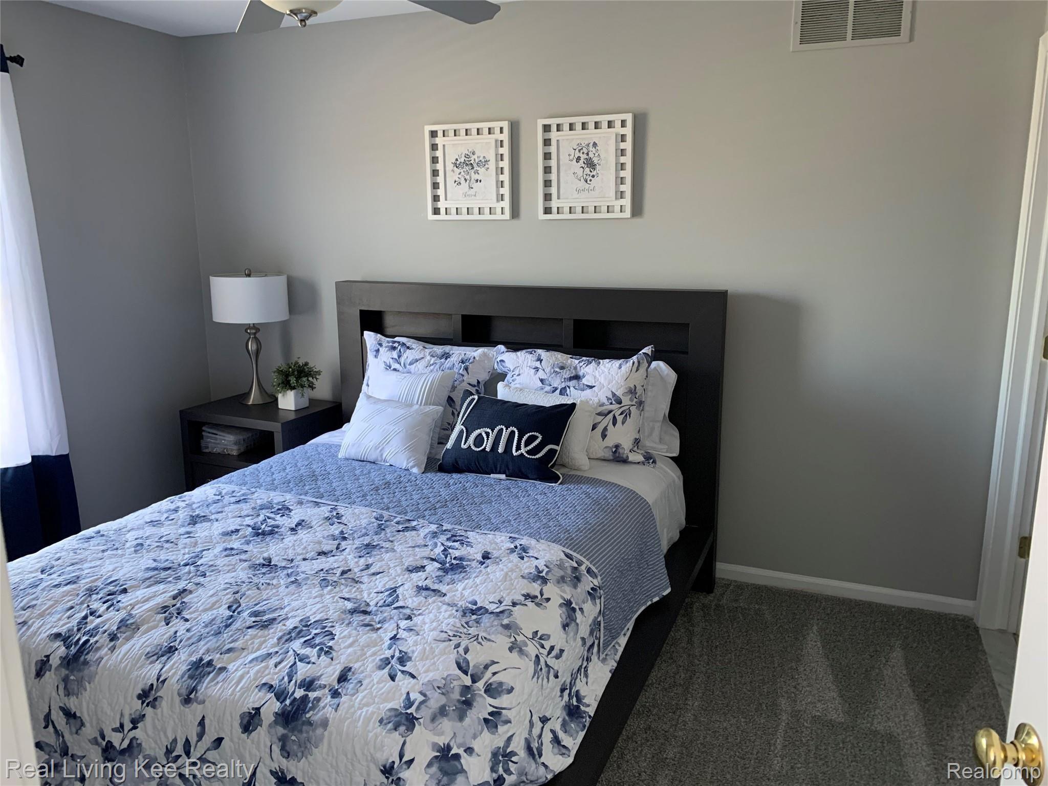 45595 Rathmore Drive, Unit 77 Macomb, MI 48044 - Photo 9 of 19 IMG_0722.jpg