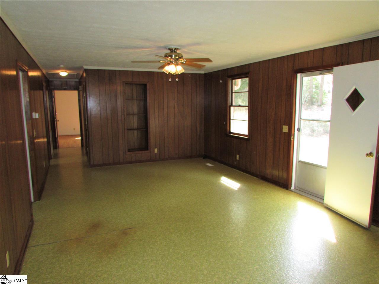 303 Riverside Drive Piedmont, SC 29673 - Photo 16 of 36 Gallery Image 16
