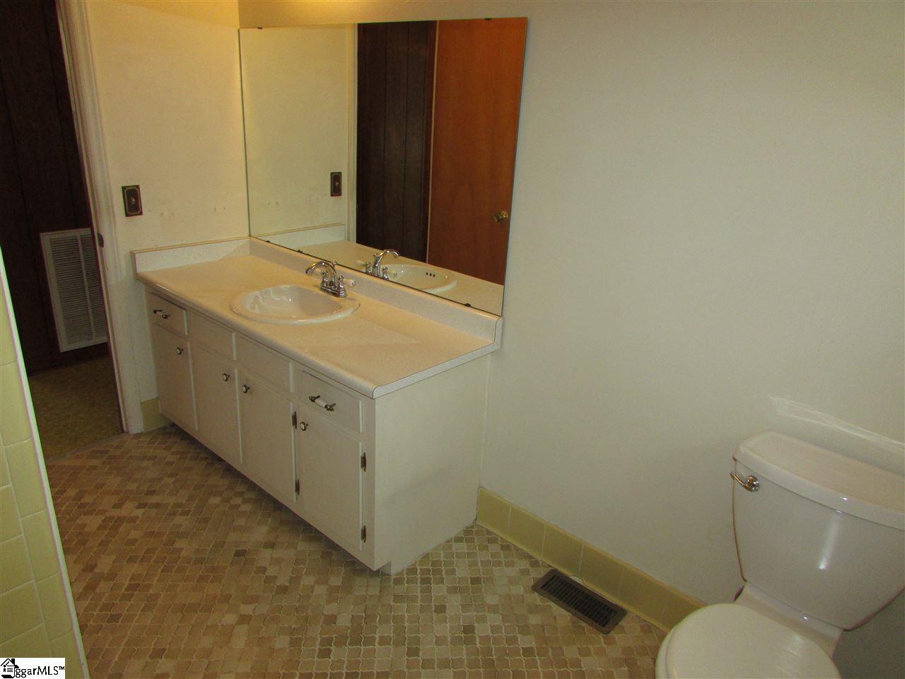 303 Riverside Drive Piedmont, SC 29673 - Photo 23 of 36 Gallery Image 23