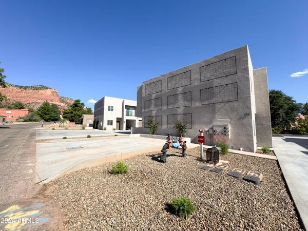 $2,695 | 165 Sugarloaf Street, Unit 8, Sedona, AZ 86351