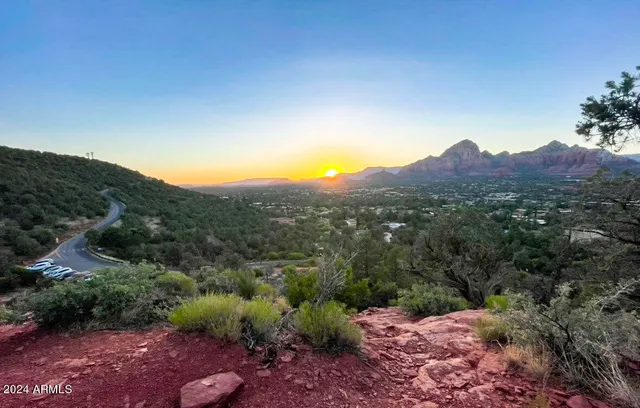 $2,695 | 165 Sugarloaf Street, Unit 8, Sedona, AZ 86351
