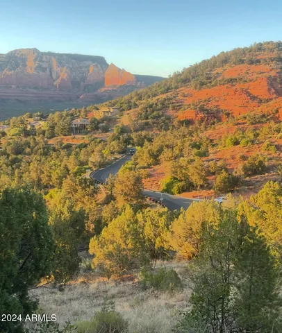 $2,695 | 165 Sugarloaf Street, Unit 8, Sedona, AZ 86351