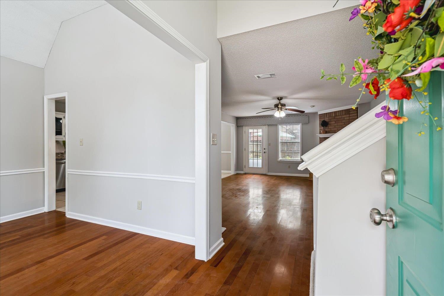 235 Summit View Cove Collierville, TN 38017 - Photo 4 of 32