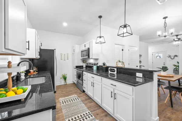 $1,300 | 914 Power Street, Unit 3, Clarksville, TN 37042