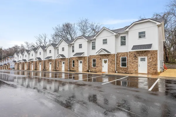 $1,300 | 914 Power Street, Unit 3, Clarksville, TN 37042