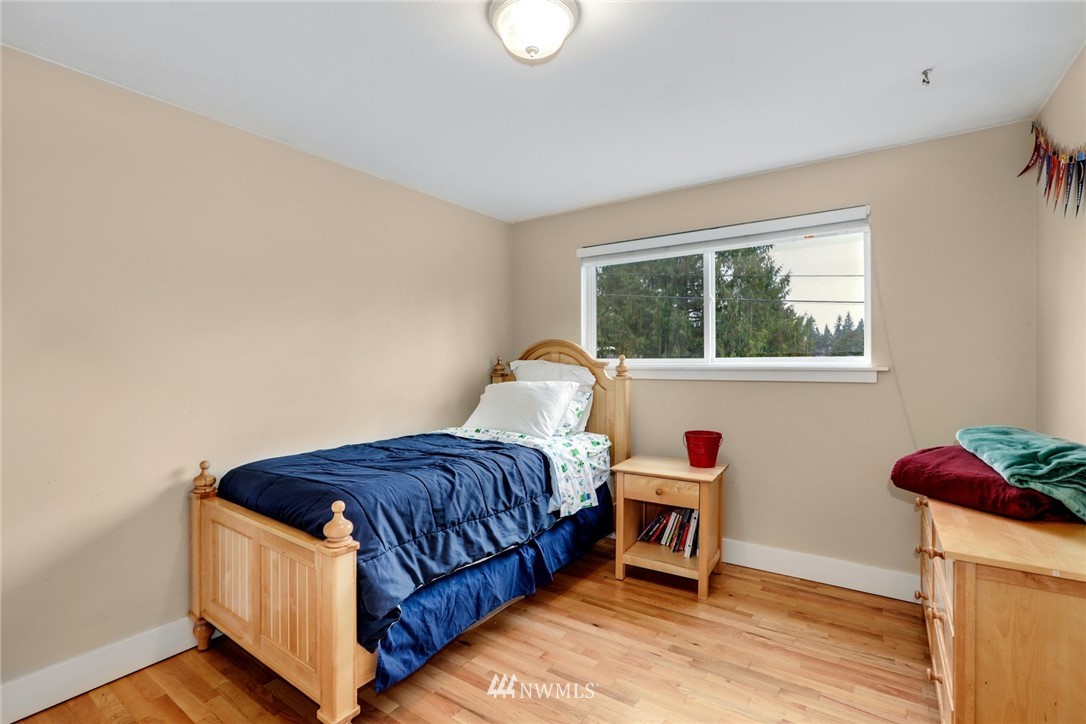 7900 187th Place Southwest Edmonds, WA 98026 - Photo 12 of 24 Gallery Image 12