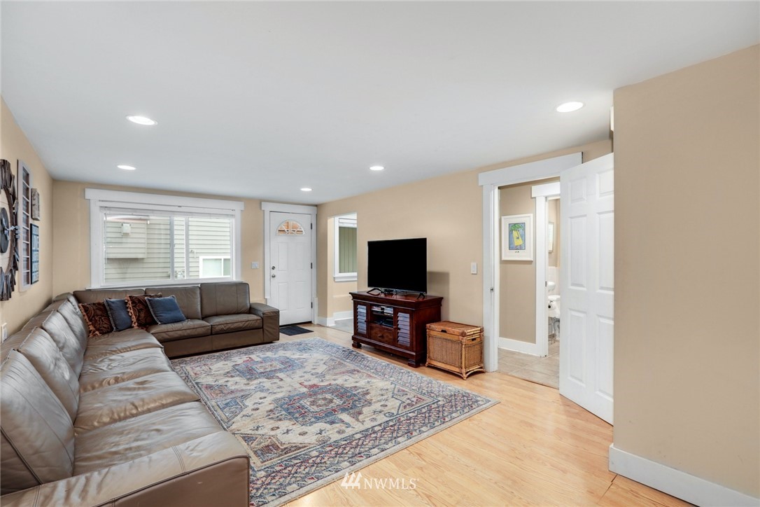7900 187th Place Southwest Edmonds, WA 98026 - Photo 14 of 24 Gallery Image 14