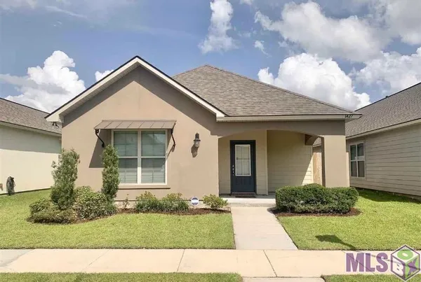 $2,400 | 1427 Granby Drive, Baton Rouge, LA 70820