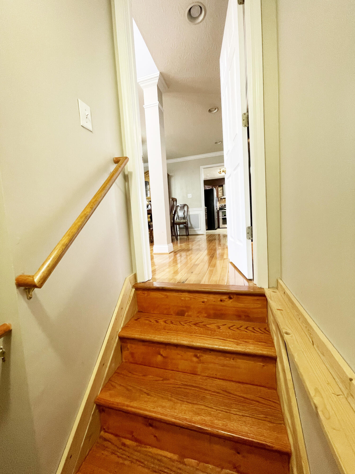 2057 Shaker Run Road Lexington, KY 40509 - Photo 26 of 28 basement-dining