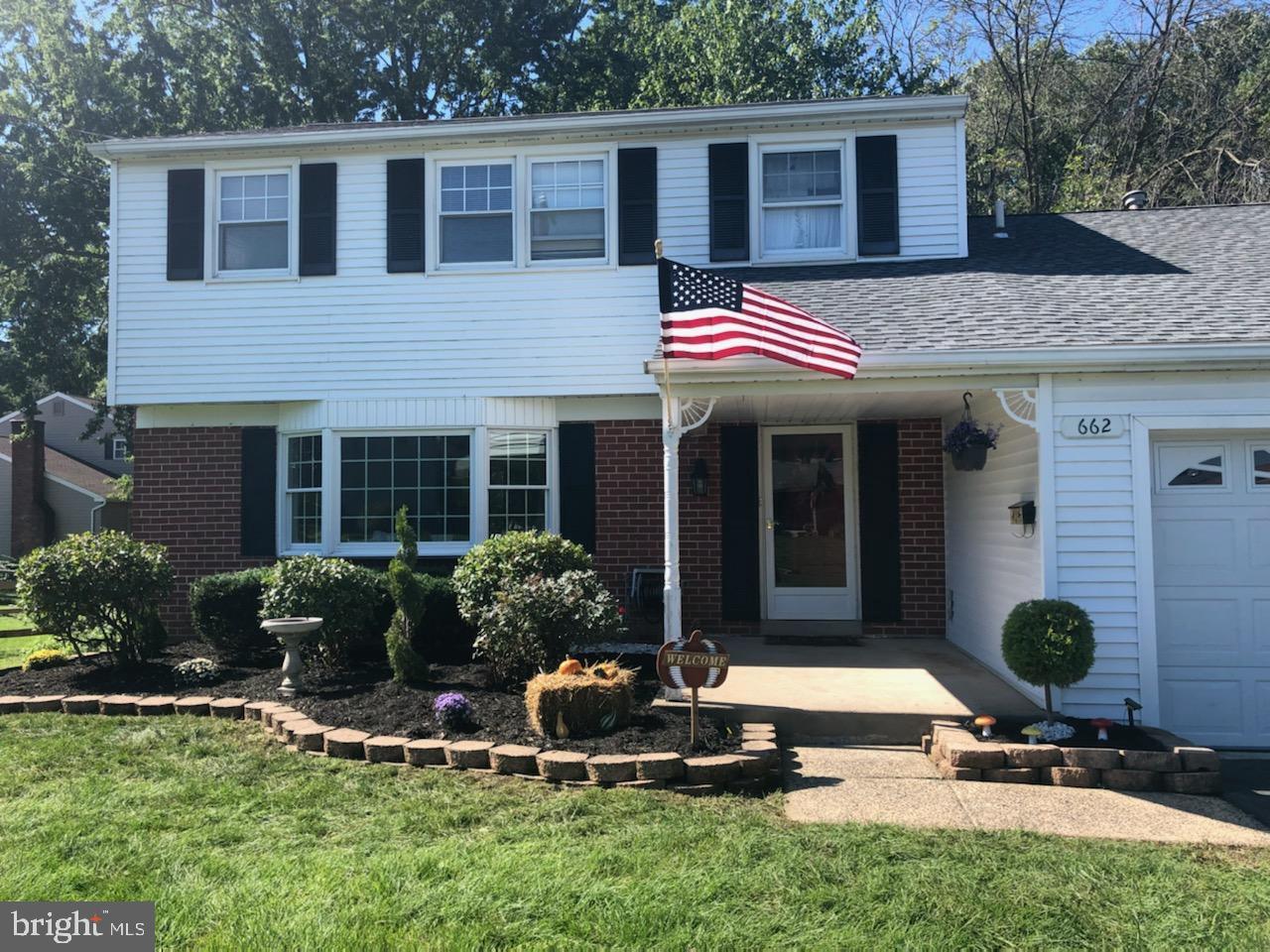 662 Parmentier Road Warminster, PA 18974 - Photo 1 of 25 Gallery Image 1