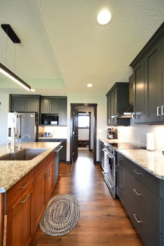 $764,900 | 1800 20th Avenue Circle Northeast, Kasson, MN 55944