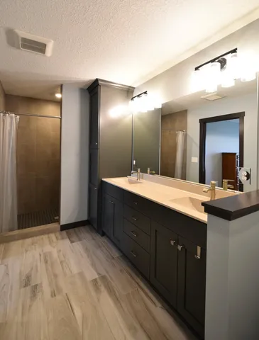 $764,900 | 1800 20th Avenue Circle Northeast, Kasson, MN 55944