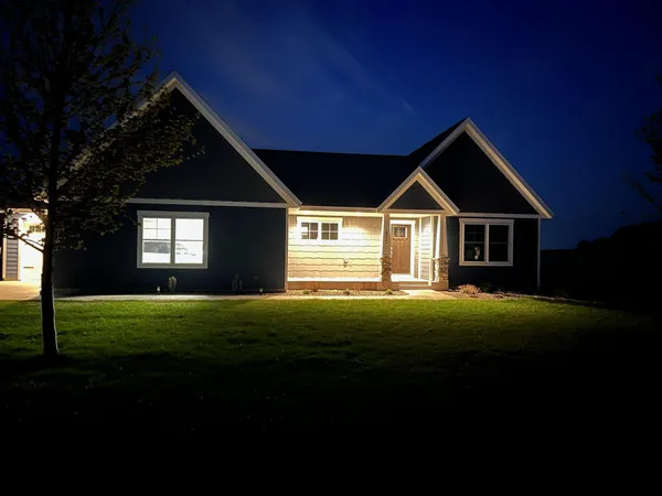 $764,900 | 1800 20th Avenue Circle Northeast, Kasson, MN 55944